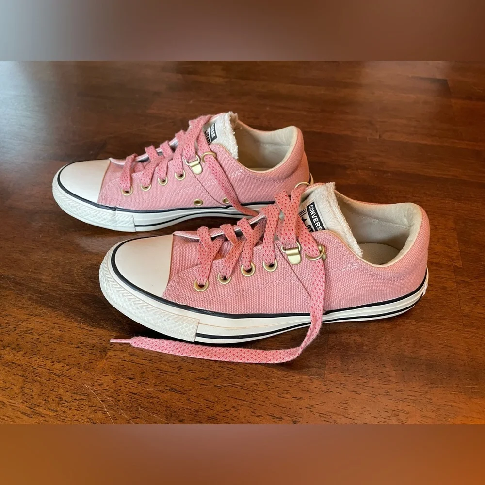 Converse All Star Pink With Gold Details and Sherpa Tongue - Picture 6 of 10